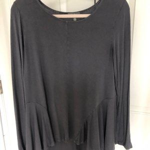 Neiman Marcus gray long sleeve flowy top